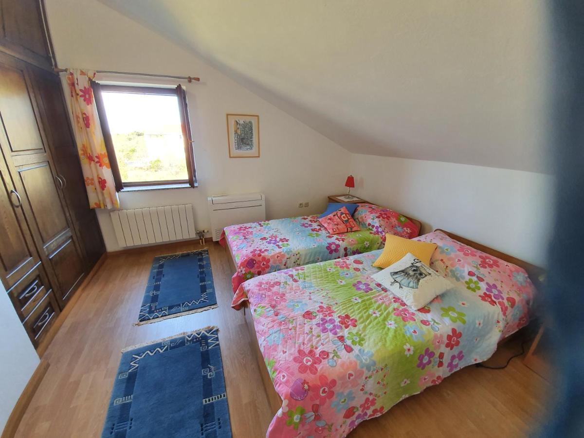 Holiday House "Lea" Lukoran Zewnętrze zdjęcie